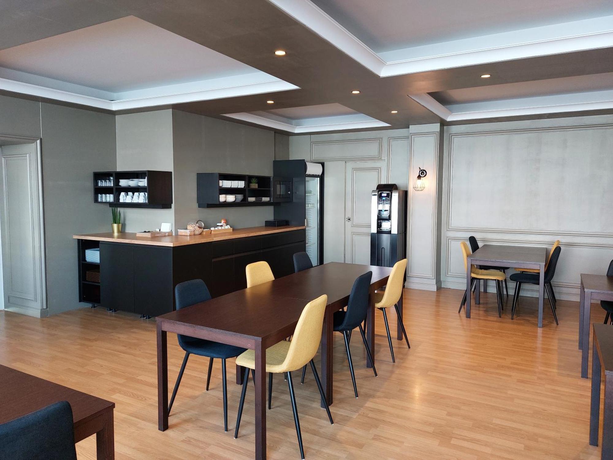 Cit'Hotel L'Europe - Cholet Gare Exterior photo