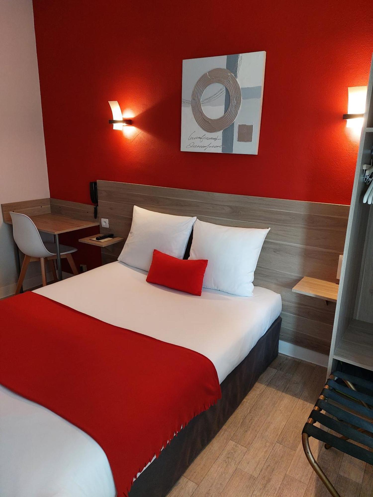 Cit'Hotel L'Europe - Cholet Gare Exterior photo
